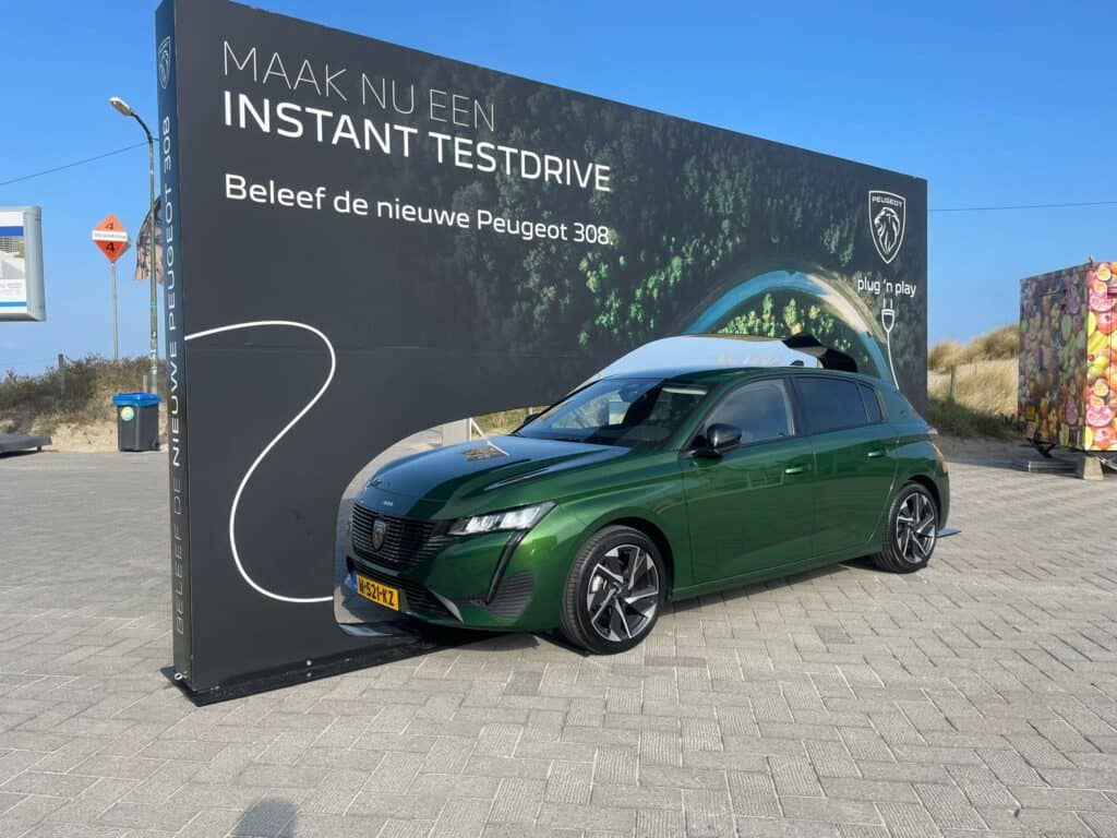 Firma Buitelaar - Activatie Cut out straatreclame - We are louder